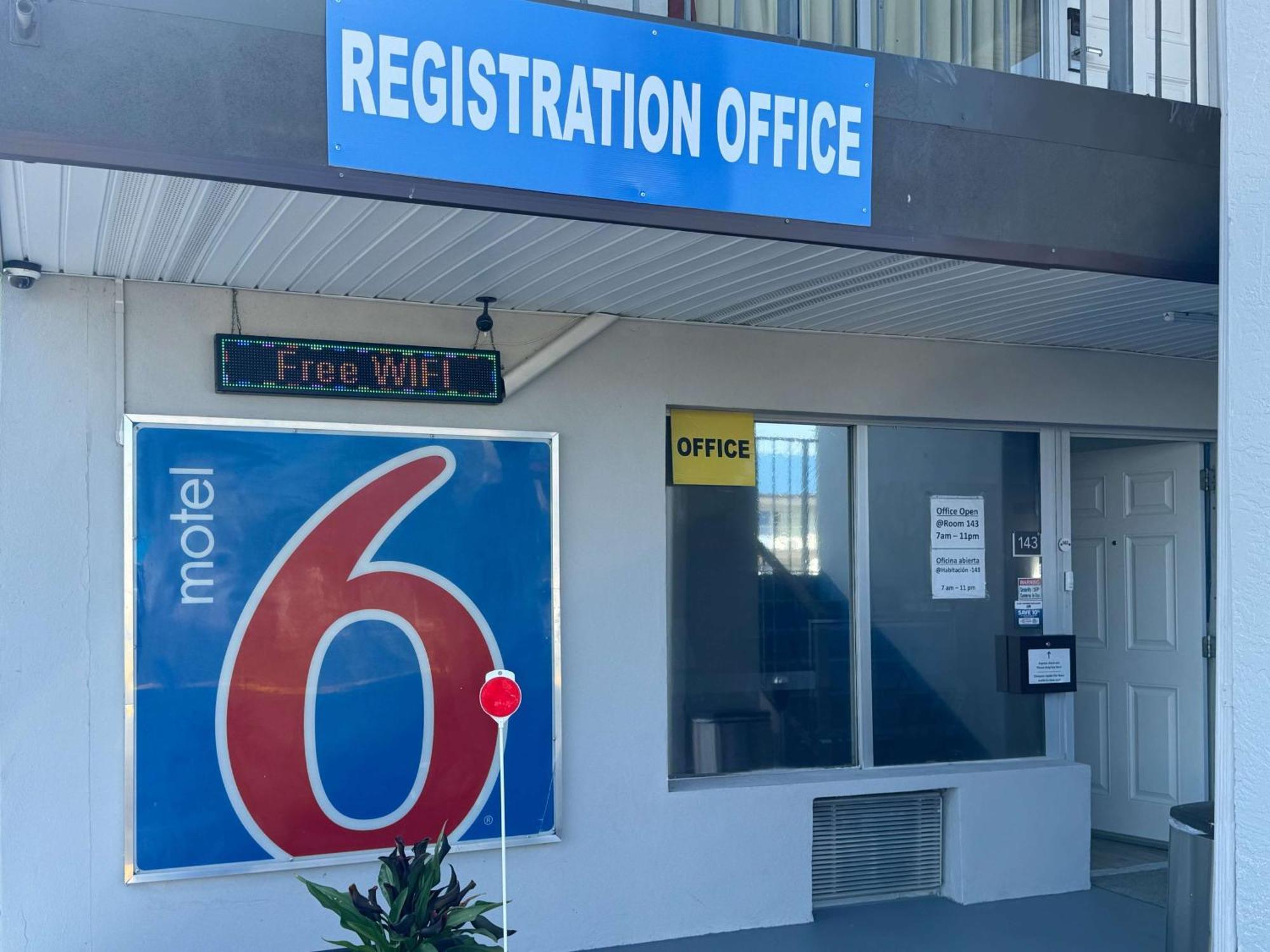 Motel 6 Englewood, Fl Esterno foto